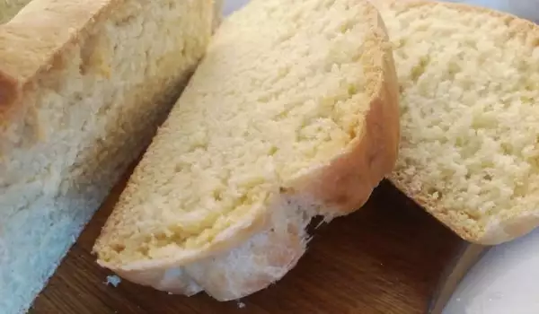 Соден домашен хляб с мая