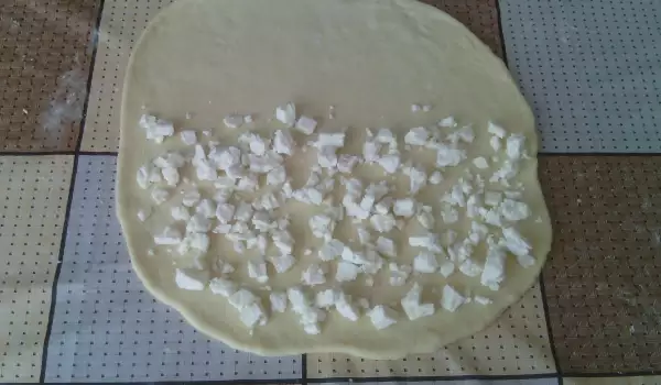 Пирожки със содено тесто