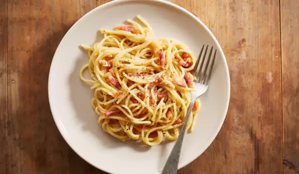Лесни спагети Карбонара