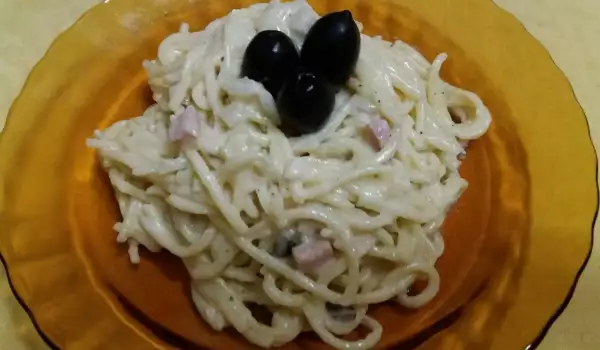 Спагети Карбонара с маслини