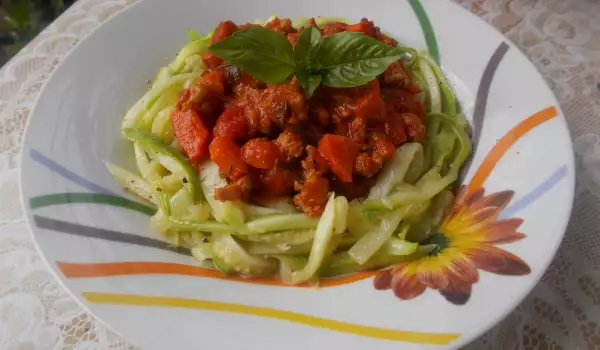 Спагети от тиквички със сос Болонезе