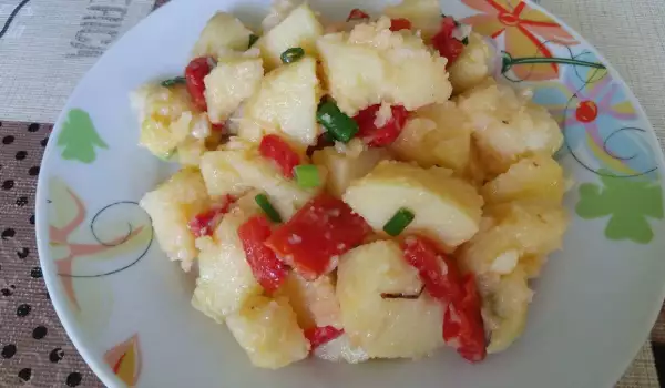 Сръбска картофена салата (Krompir salata)