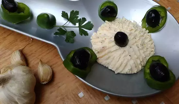 Сръбска салата от сирене