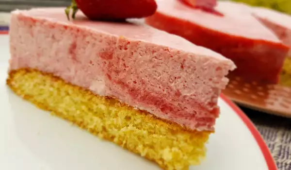 Торта-парфе с ягоди и сметана
