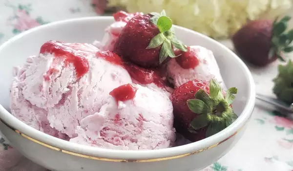 Лесен ягодов сладолед
