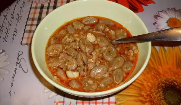 Гъста супа от бакла и чесън