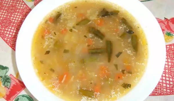 Зеленчукова супа със бамя