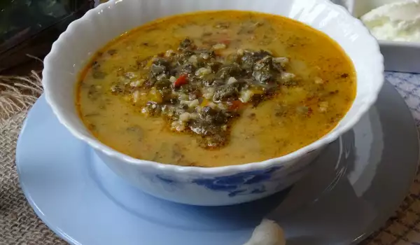 Супа от коприва и лопуш
