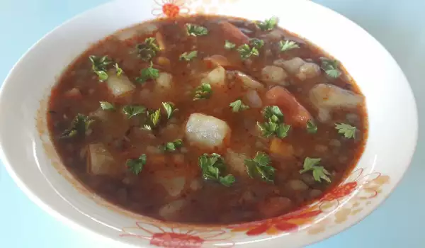 Супа от леща Белуга