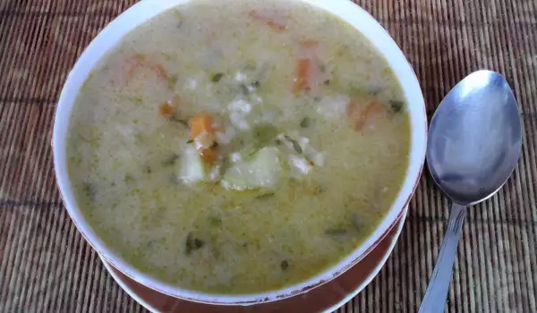 Гъста супа с ориз, пиле и зеленчуци