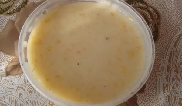 Супа от тиквички със застройка