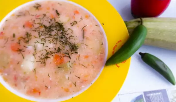 Супа с тиквички, ориз и картофи