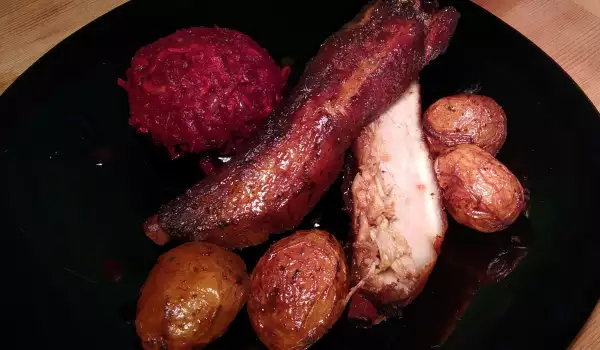 Свински ребра с бейби картофки
