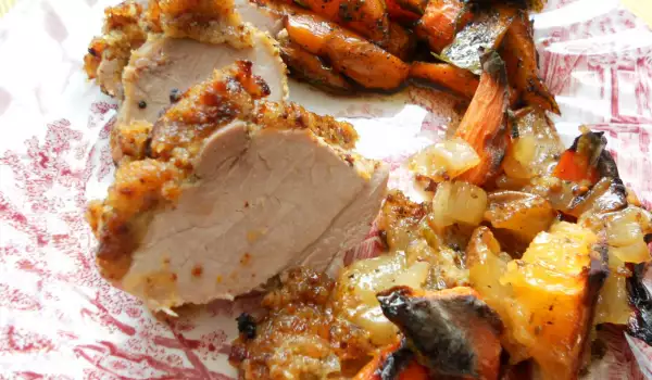 Свинско контра филе с портокали и гарнитура от глазирани моркови