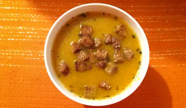 Тиквена крем супа с пълнозърнести крутони