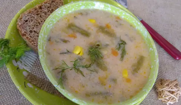Супа от тиквички и зелен фасул