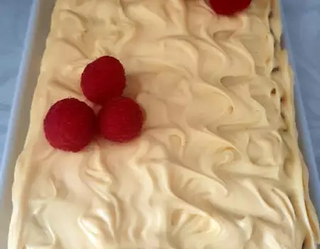 Импровизирана бяла торта Гараш