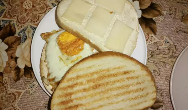 Сандвичи за закуска на тостер