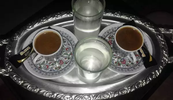 Турско кафе с много пяна