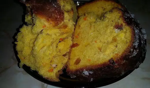 Великденски кейк с моркови и сушени кайсии
