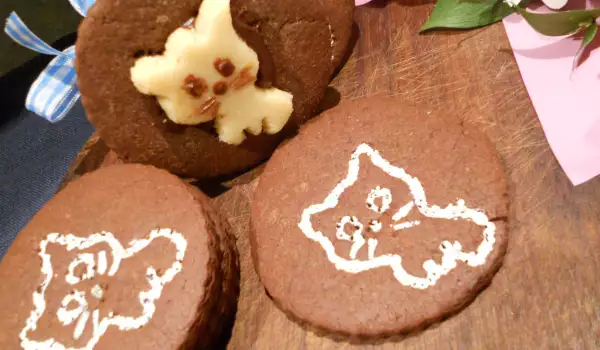 Весели шоколадови мартенски бисквити с марципан