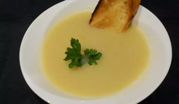 Студена супа Вишисоаз