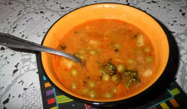 Супа от грах, броколи и картоф