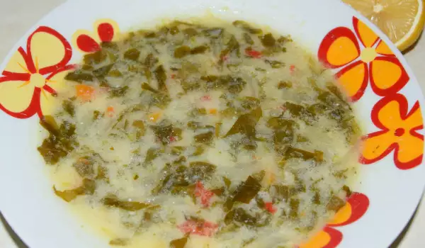 Лесна зеленчукова супа с крема сирене