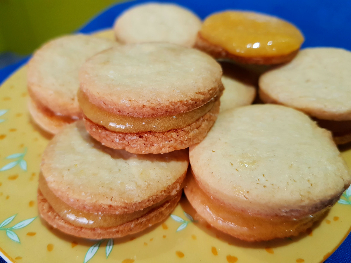 Невероятно апетитни слепени сладки с бадемов крем - страхотни са