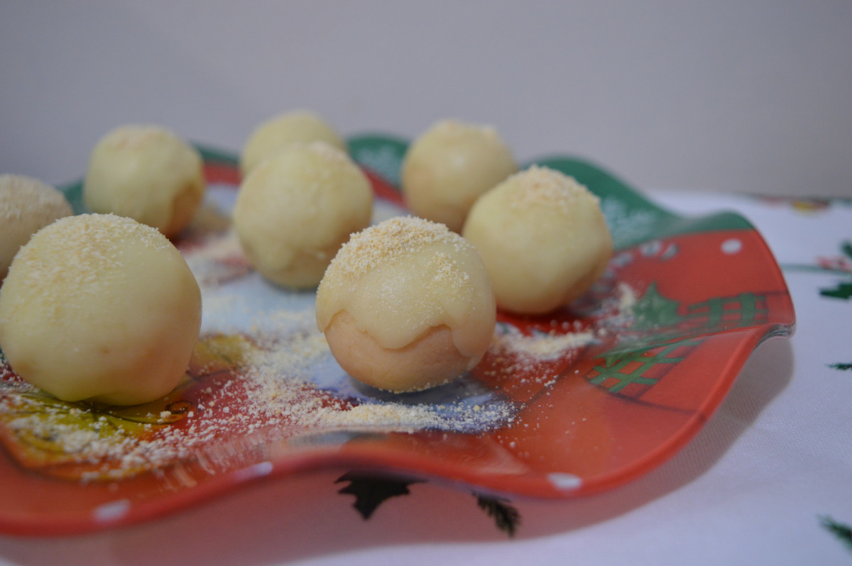 Страхотни бисквитени топчета с крема сирене сладки подходящи за