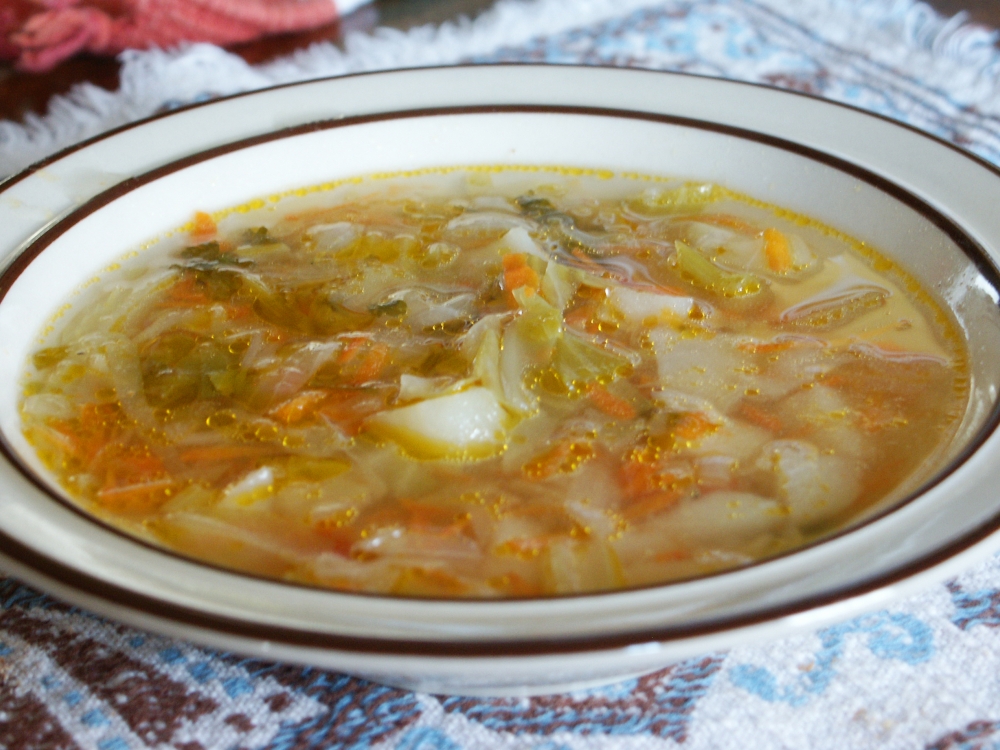 Страхотна супа приготвена от най вкусните и полезни зеленчуци от градината Необходими