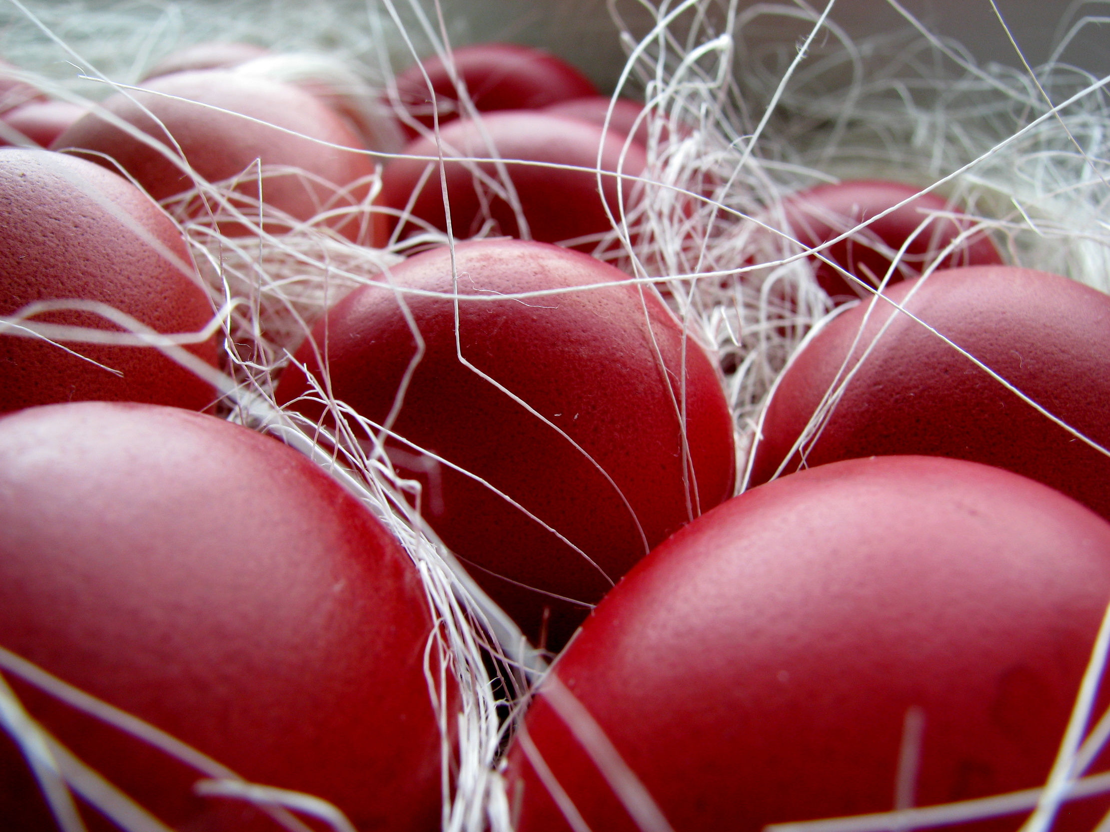Сигурно има десетки начини да боядисате яйцата, но великденските яйца