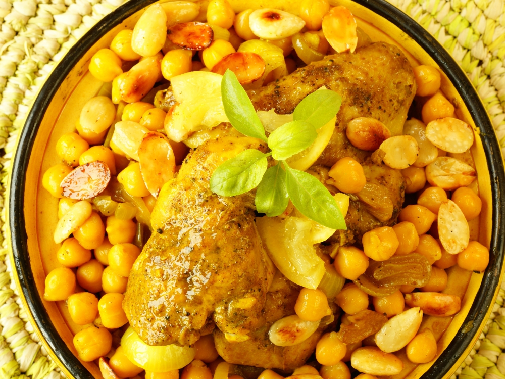Вълнуващо приключение в кулинарния свят на Мароко е това Пилешко