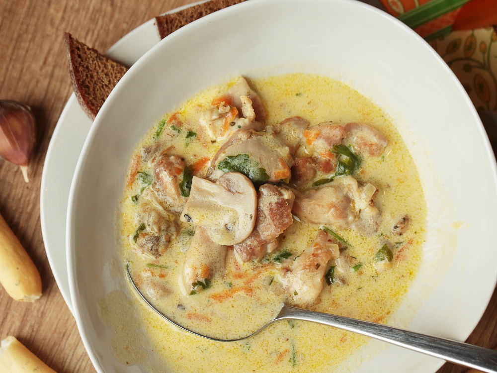 Ето я и нашата топ рецепта за пилешка супа. Опитайте