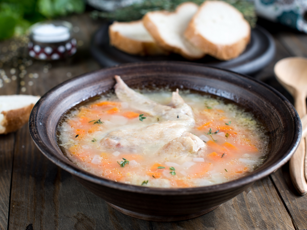 Уникална супа която си заслужава да бъде опитанаНеобходими Продукти● пилешки