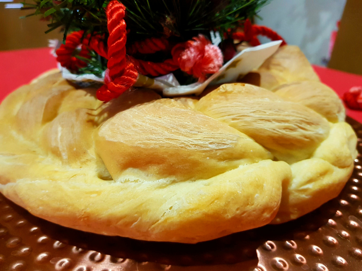 За най светлия празник в годината поднасяме традиционен коледен хляб