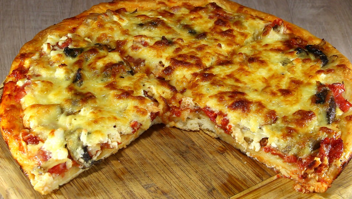 Няма нищо по хубаво от домашно приготвената храна а домашната пица