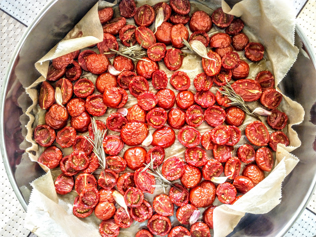 Как да си приготвите домашни сушени чери домати за да