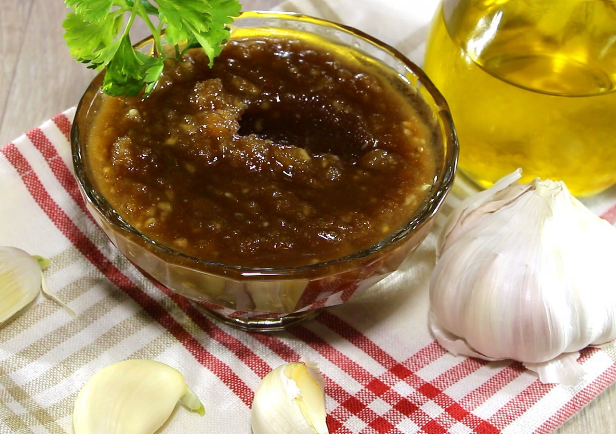 Този уникален чеснов сос от гръцката кухня е идеален за