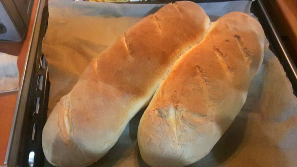 Открихме този невероятен домашен хляб и обещаваме повече да не
