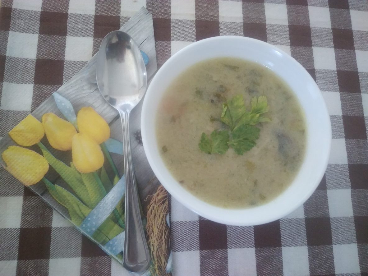 Ароматна супа, приготвена за нула време с помощта на микровълноватаНеобходими