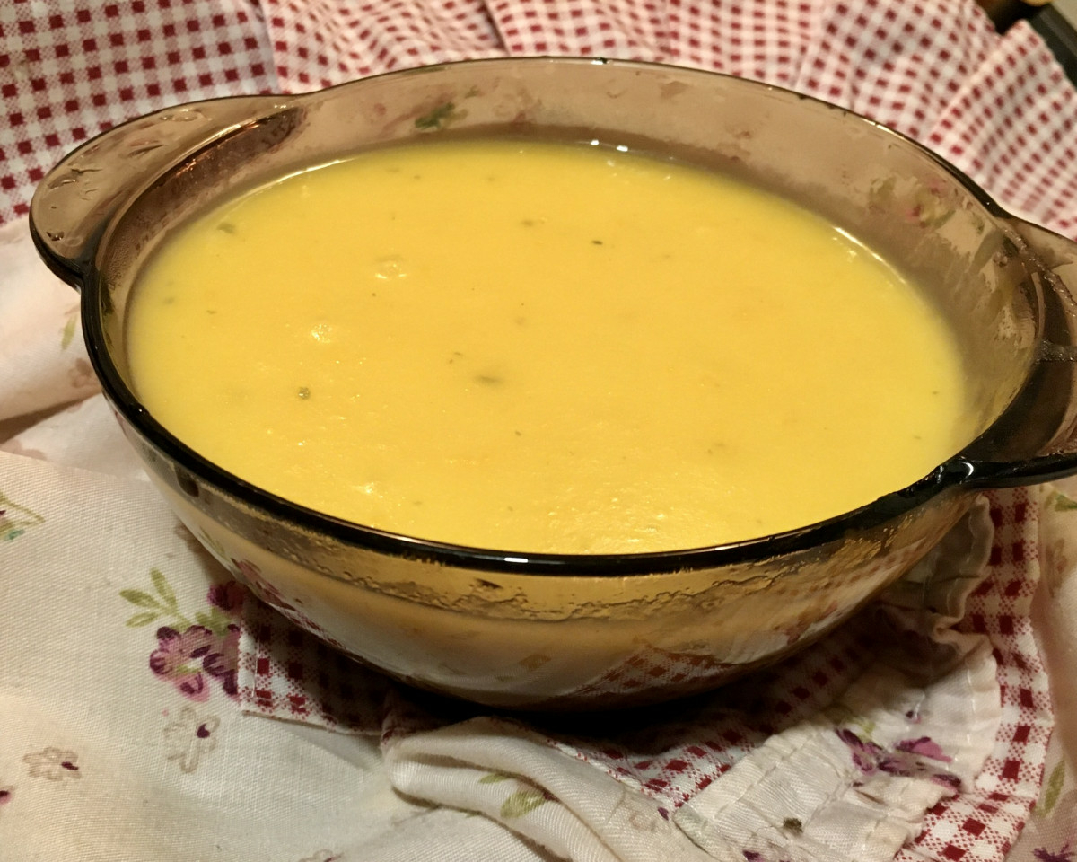 Насладете се на картофената крем супа с куркумаНеобходими Продукти● картофи