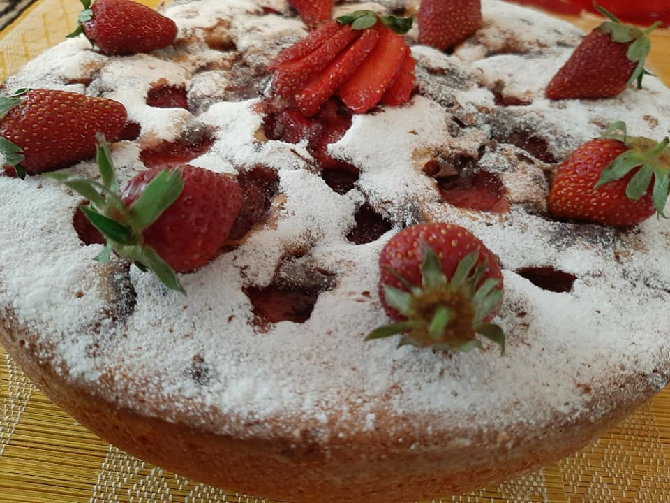 Вече представяте ли си вкуса на невероятния кекс с ягоди