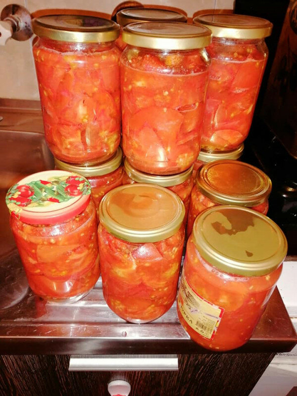 Един от основните продукти за зимнината са консервираните доматиНеобходими Продукти●
