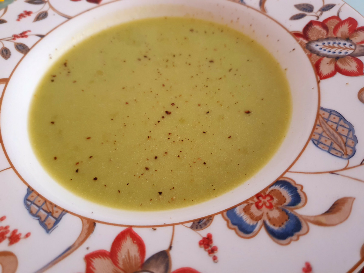 Здравословна зеленчукова крем супа която си хапваме като стой та