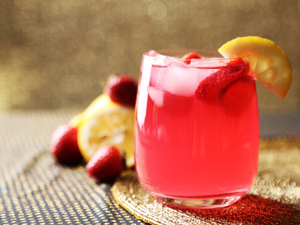 Освежете следобедите си с една такава лятна лимонада с ягодиНеобходими