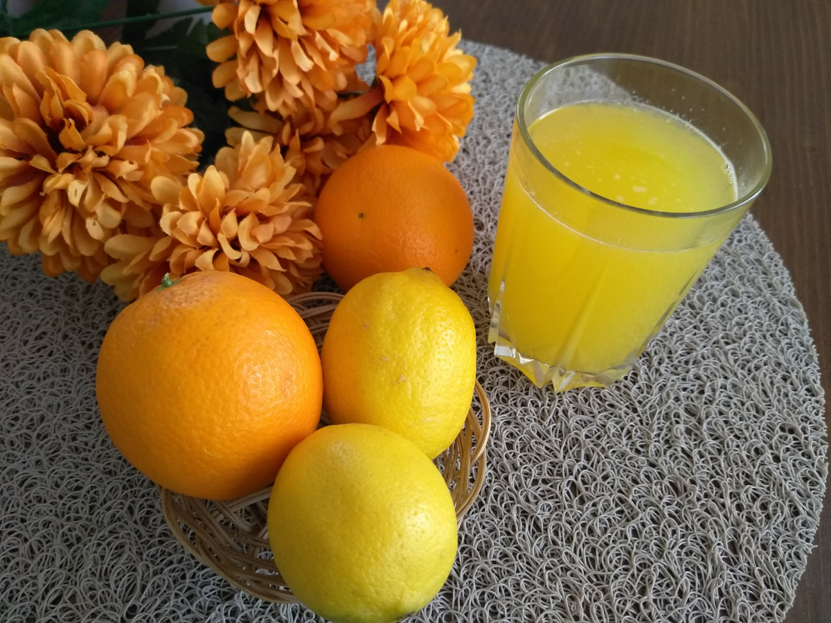 Освежете следобеда си с чаша домашна лимонадаНеобходими Продукти● портокали -