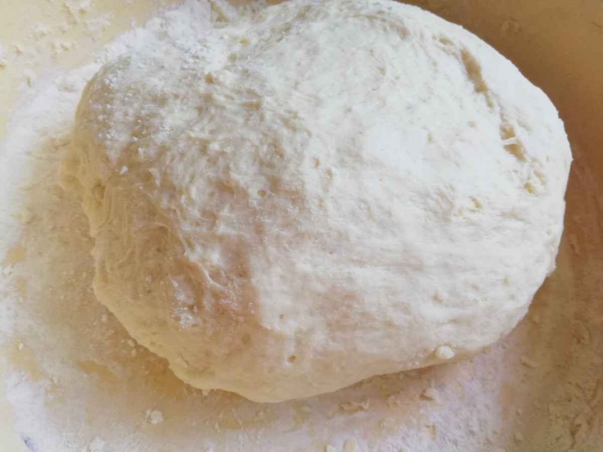 Може да използвате лученото тесто за приготвяне на домашни хлебчета