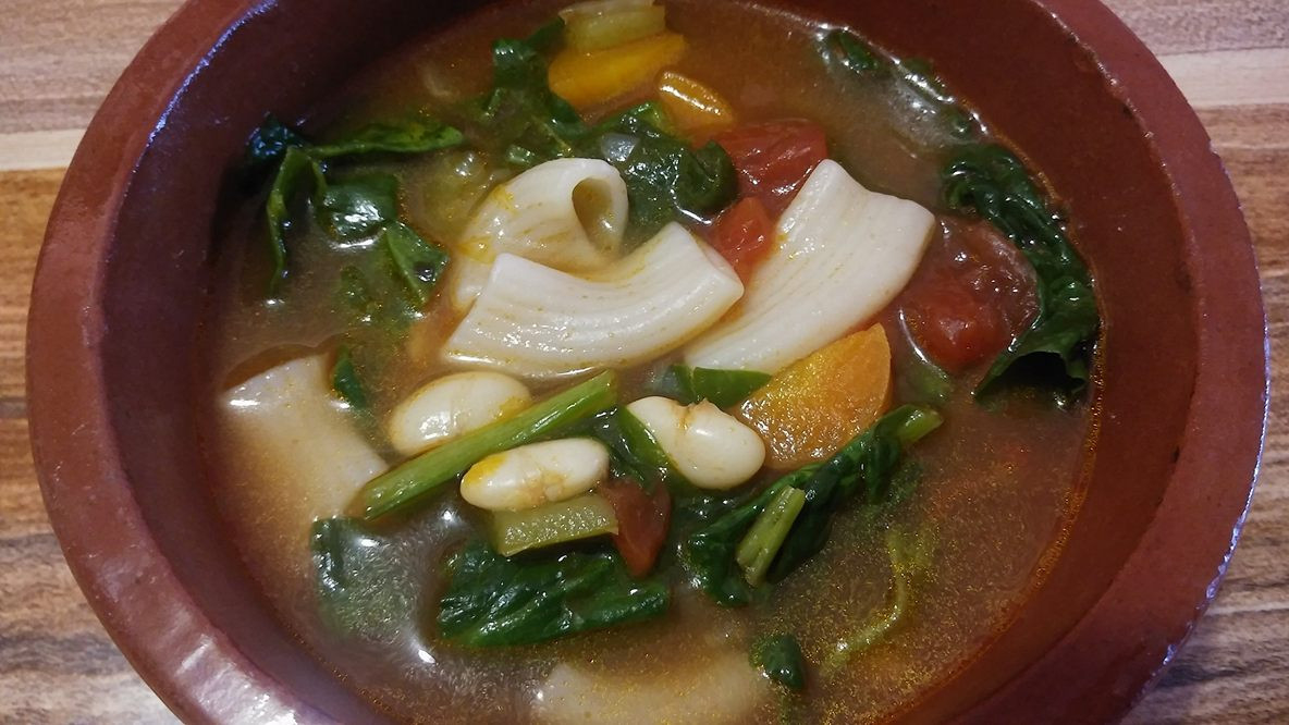 Необикновена постна супа, в който продуктите са съчетани по съвършен