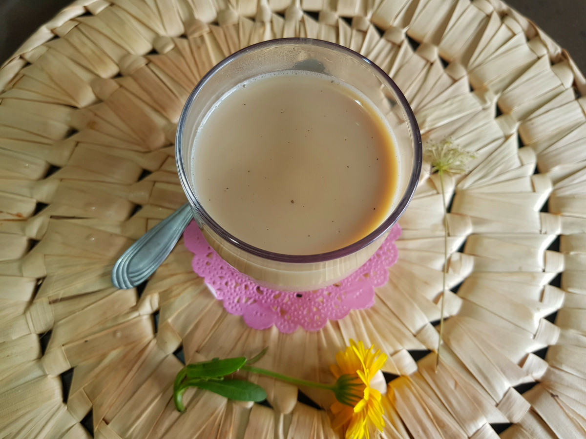 Интересна и доста различна напитка е този индийски чай МасалаНеобходими